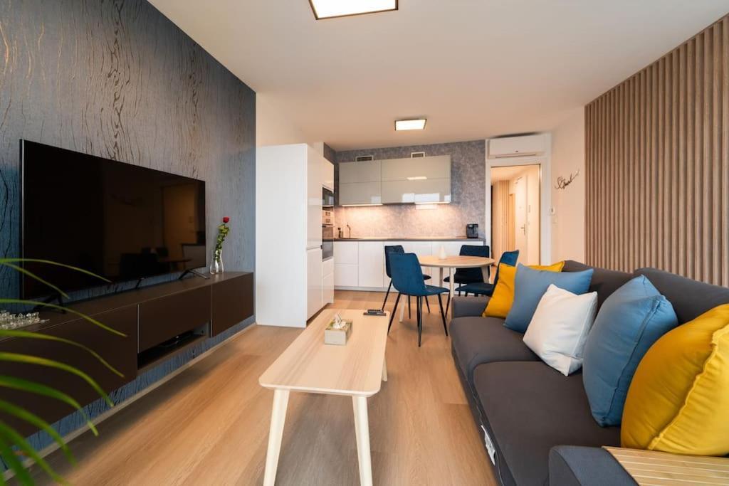 Insady - Studio In Brno-Center Exterior photo
